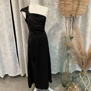 Black Asymmetrical Ruched One-Shoulder Cocktail Gown